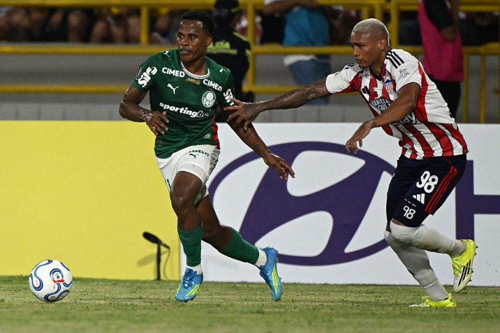 Palmeiras busca empate contra o Junior Barranquilla na estreia da Libertadores