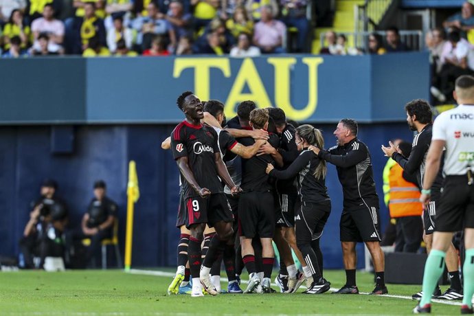Sevilla y Espanyol alejan un descenso que quema al Mallorca