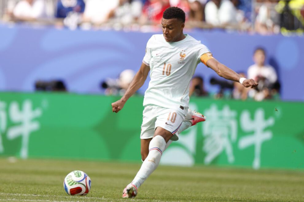 Francia llega como favorita al duelo ante Suecia por los 16avos del Mundial