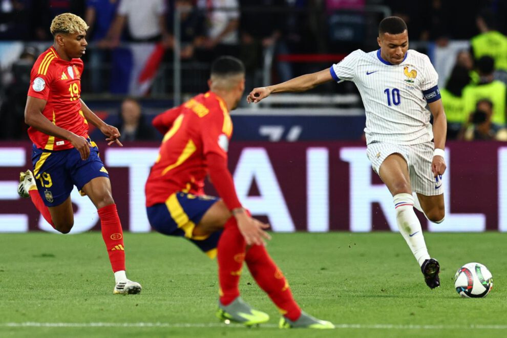 Kylian Mbappé lidera a Francia en semifinal contra España