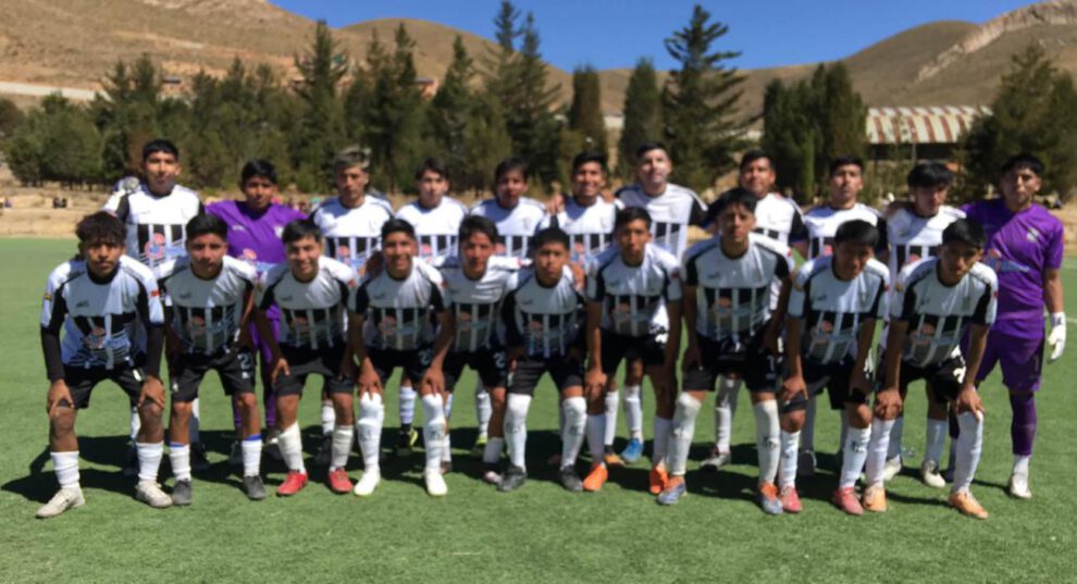 Oruro Royal sube a la tercera casilla con victoria ante Sajama