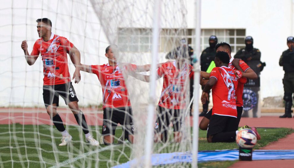 Nacional Potosí vuelve a ganar en Oruro, esta vez a GV San José
